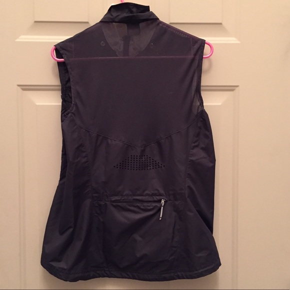 Nike Running or Biking Jacket/Vest Combo - Black - Picture 5 of 9